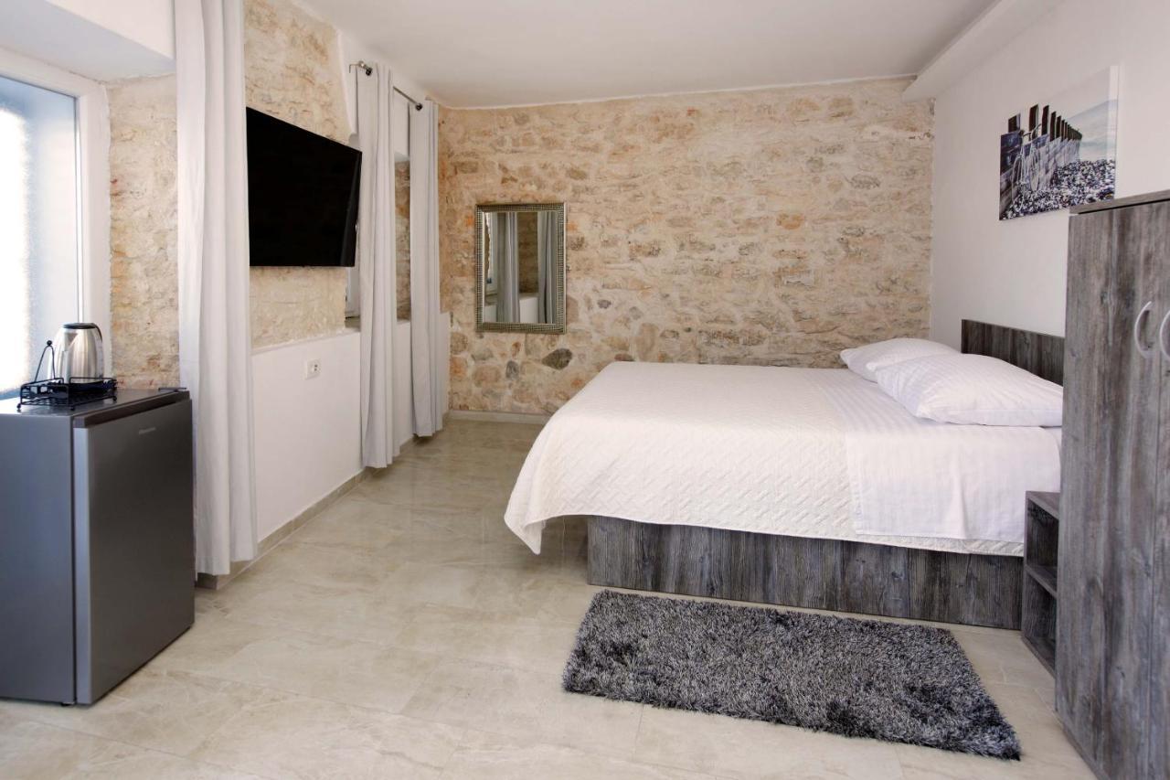 Luxory D-Rooms Vela Luka Eksteriør bilde