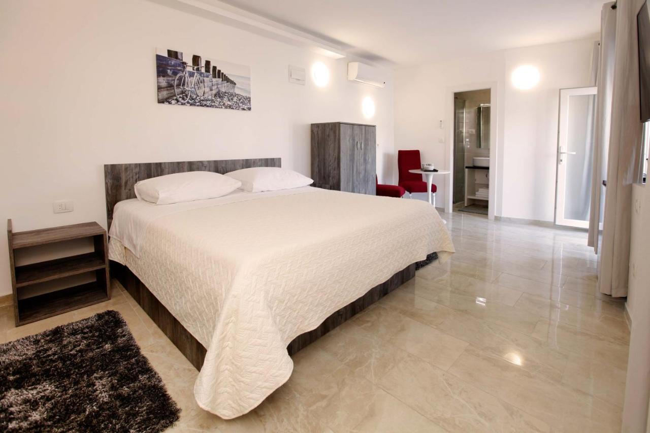 Luxory D-Rooms Vela Luka Eksteriør bilde